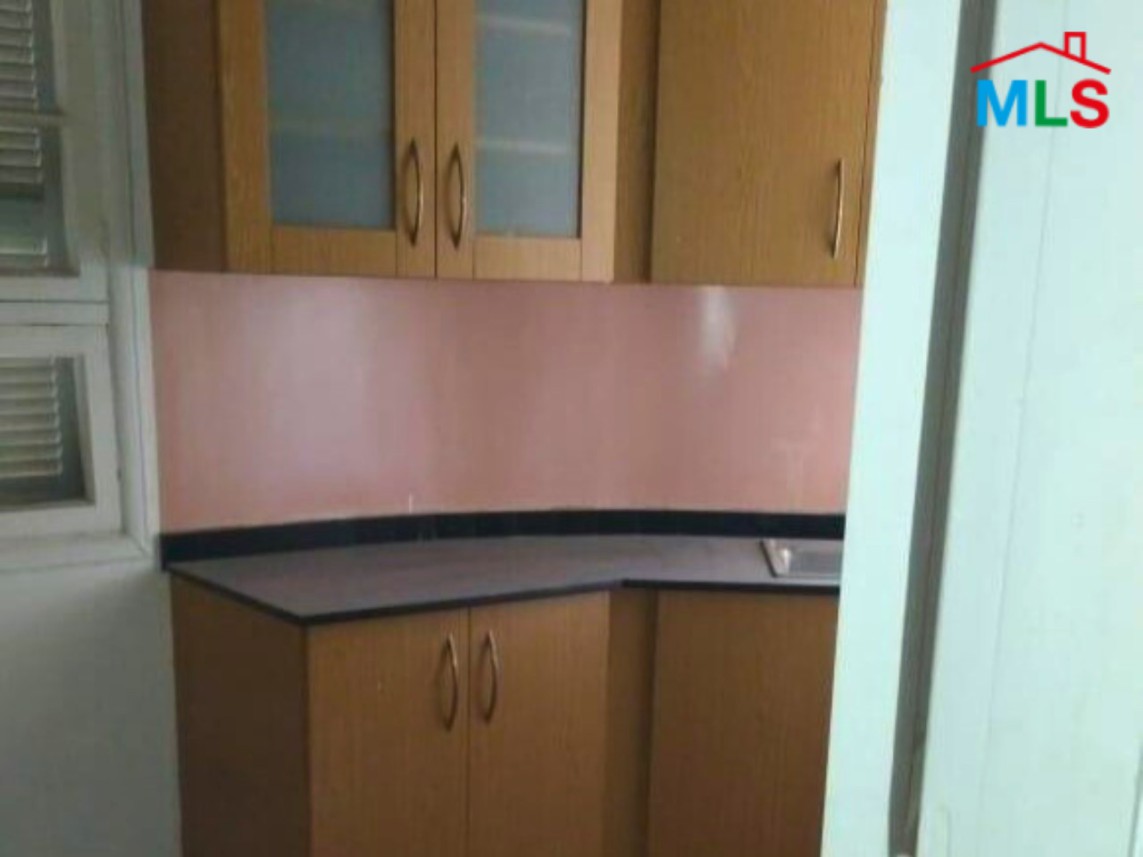 Classical 3-Bedroom Apartment For Rent in Achrafieh, Sioufi