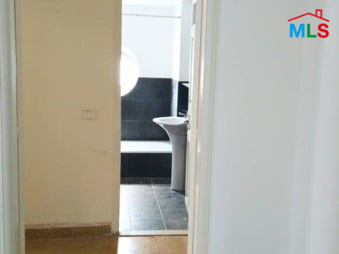 Classical 3-Bedroom Apartment For Rent in Achrafieh, Sioufi