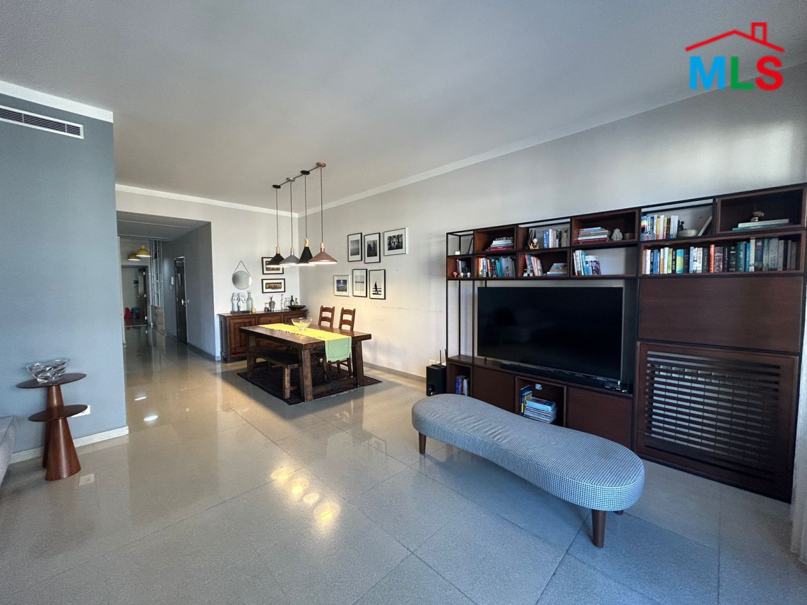 Fully Furnished Elegant Decorated Apartment For Rent in Badaro