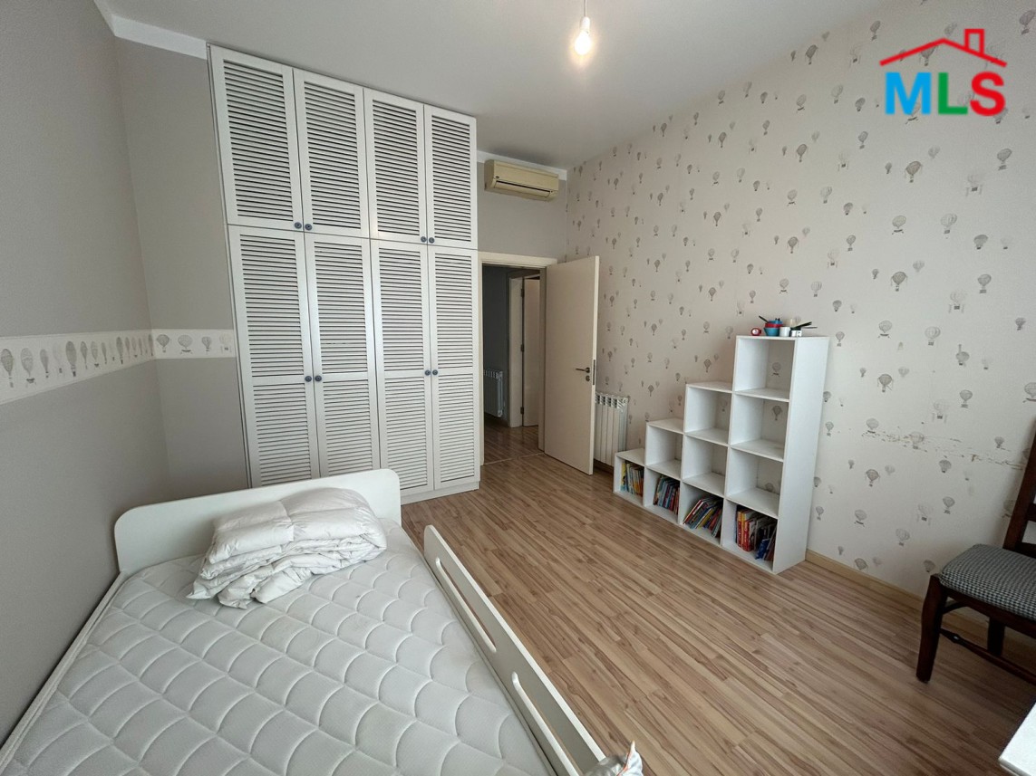Fully Furnished Elegant Decorated Apartment For Rent in Badaro