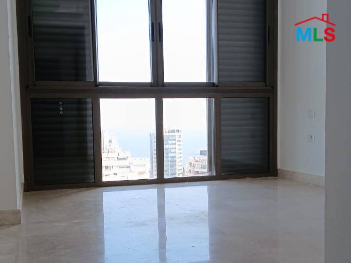 3-Bedroom Apartment with Sea View For Rent in Hamra, Ras Beirut
