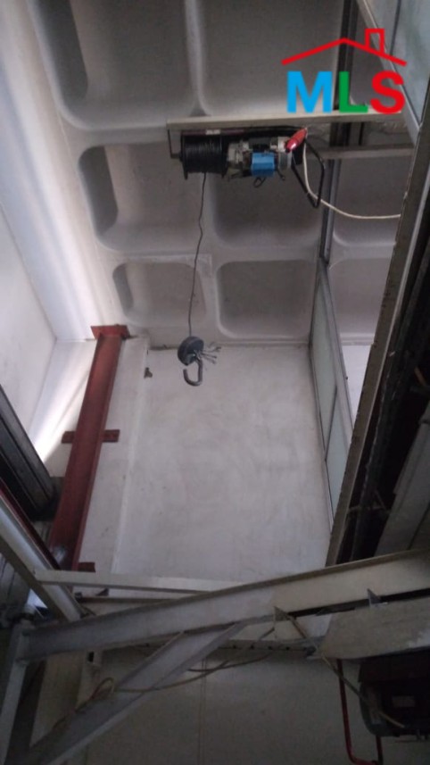 An Industrial Space For Rent in Bouchrieh