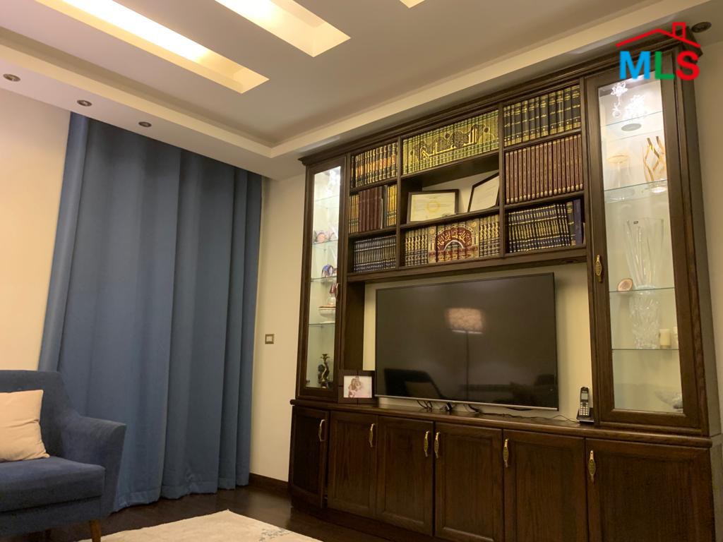 Elegant 3-Bedroom Apartment for Rent In Achrafieh, Sioufi