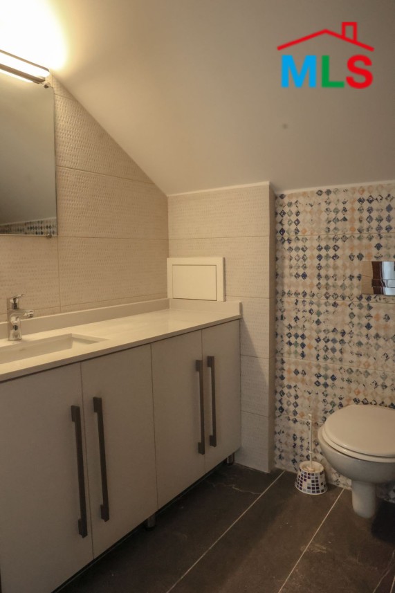 Villa Brick: A charming Villa For Rent 10 minutes from Jbeil