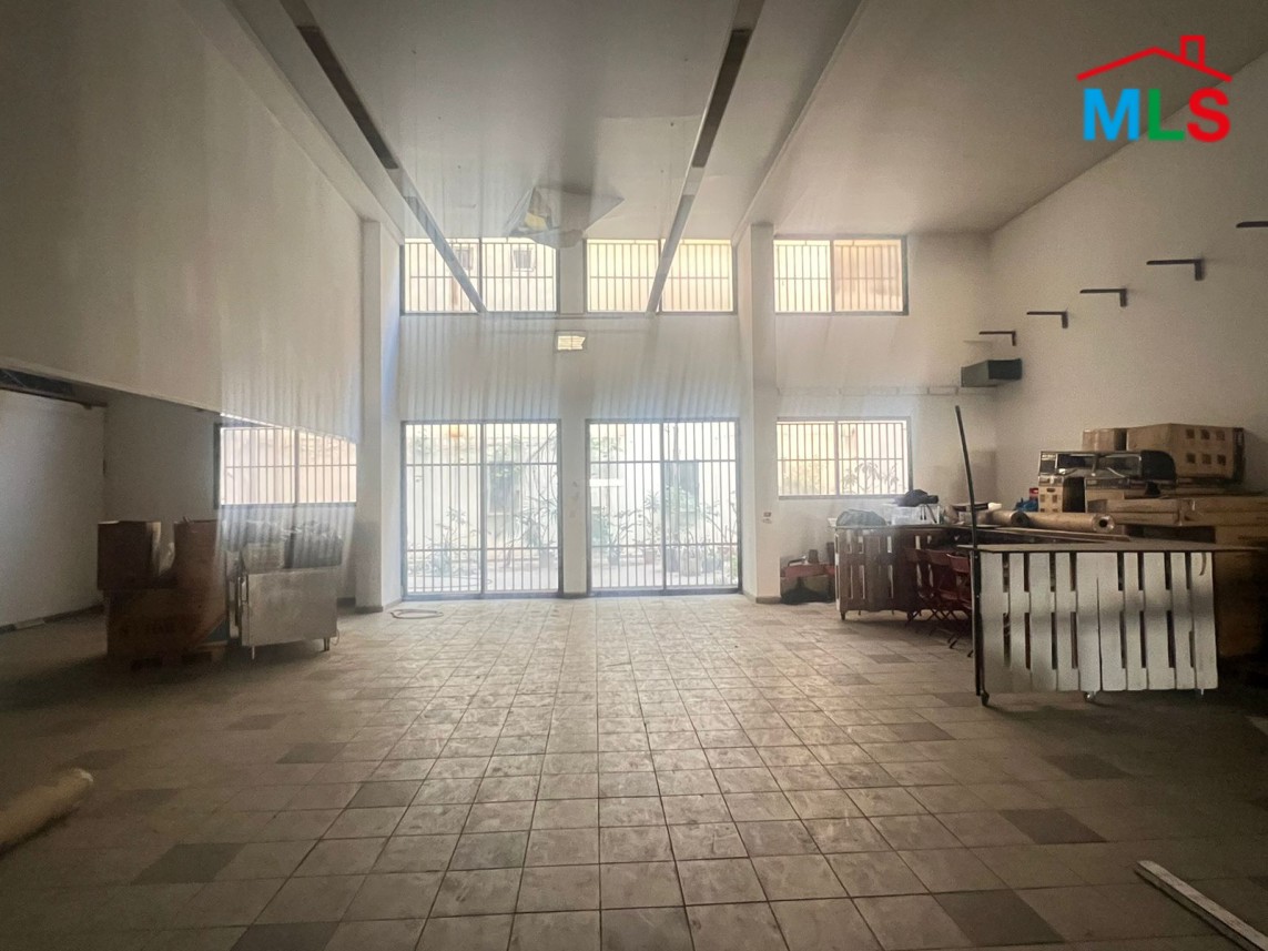882 SQM Showroom with High Ceiling for Rent in Achrafieh, Corniche Al Nahr