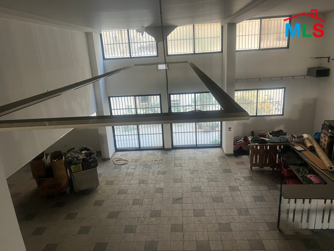 882 SQM Showroom with High Ceiling for Rent in Achrafieh, Corniche Al Nahr