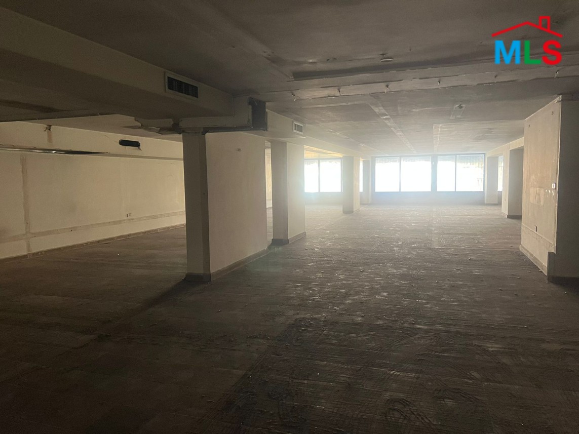 882 SQM Showroom with High Ceiling for Rent in Achrafieh, Corniche Al Nahr