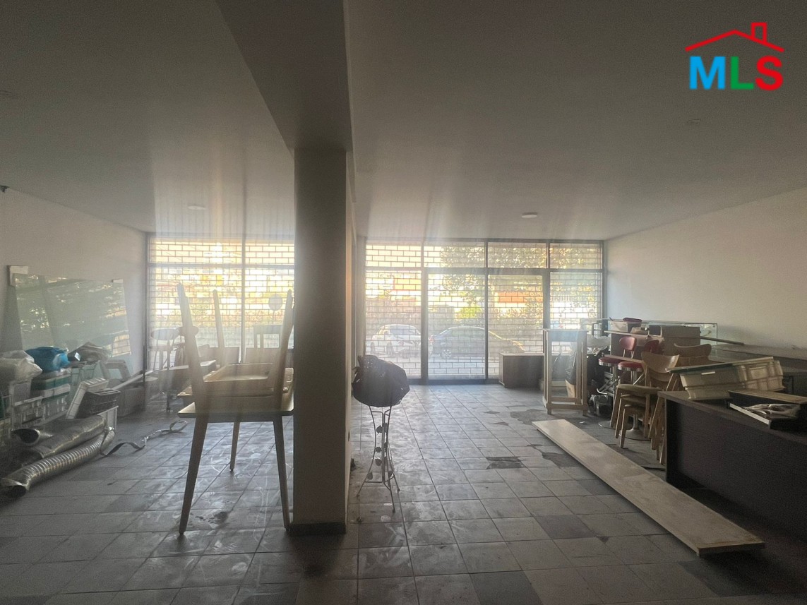 882 SQM Showroom with High Ceiling for Rent in Achrafieh, Corniche Al Nahr