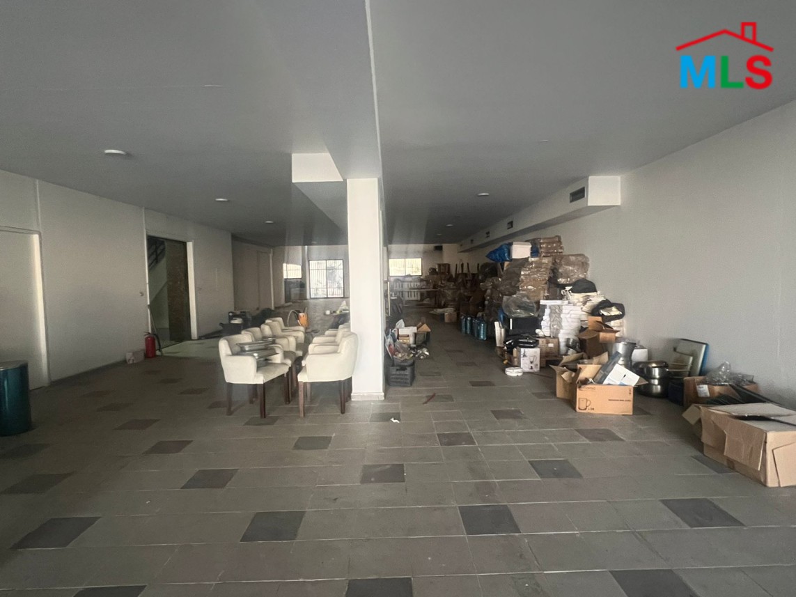 882 SQM Showroom with High Ceiling for Rent in Achrafieh, Corniche Al Nahr