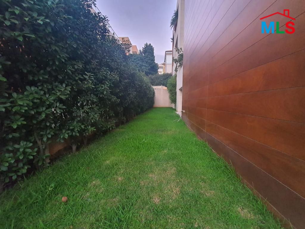 Spacious Semi-Furnished Apartment With Terrace For Rent In Monteverde