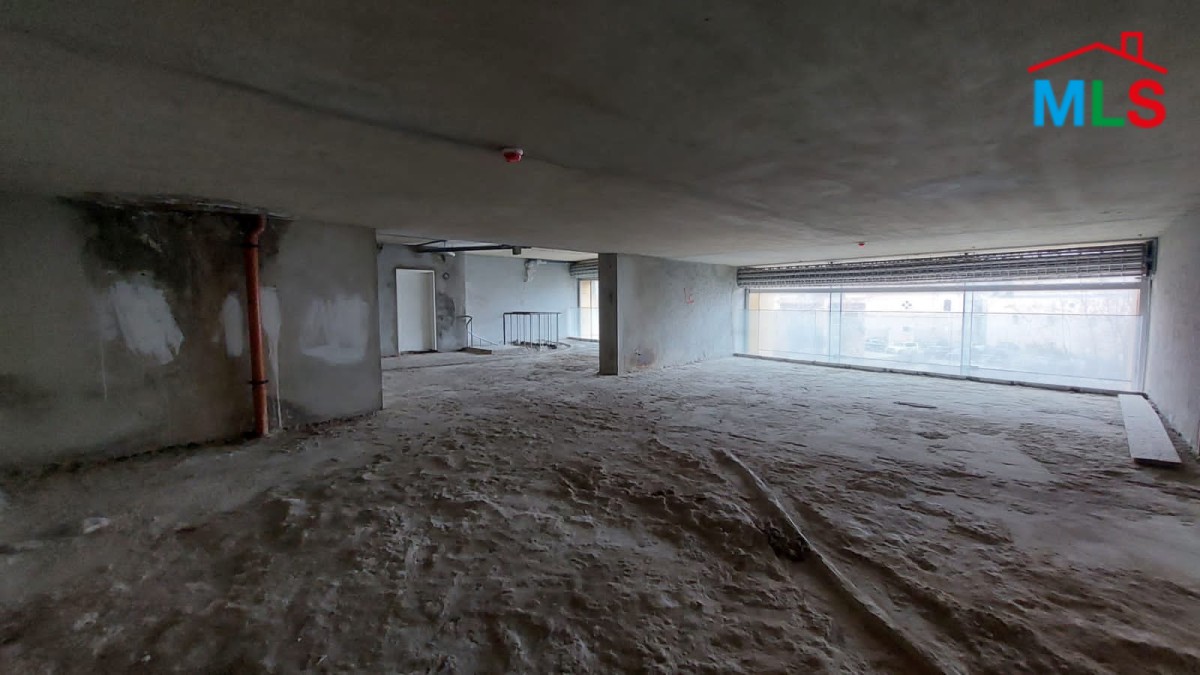 Core & Shell 400 SQM Shop for Rent in Down Town