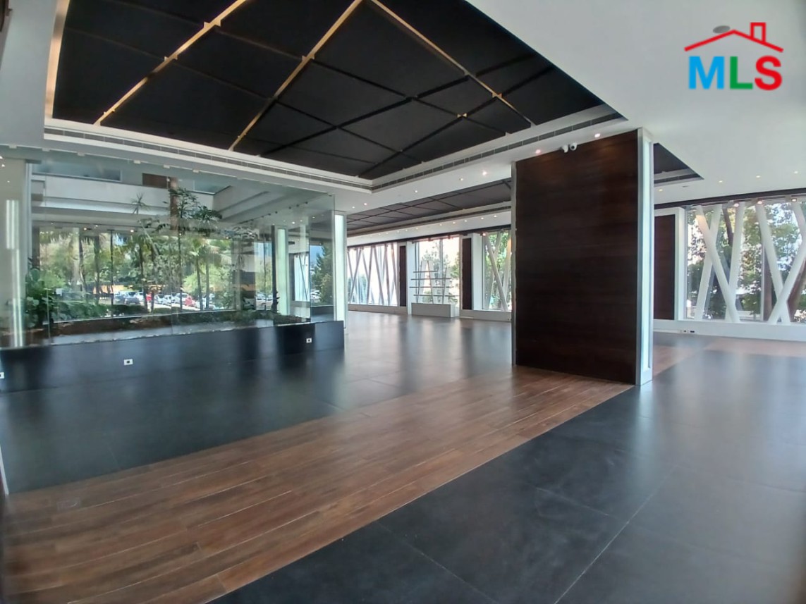 A Luxurious Spacious Lounge for Rent In Horsh Tabet