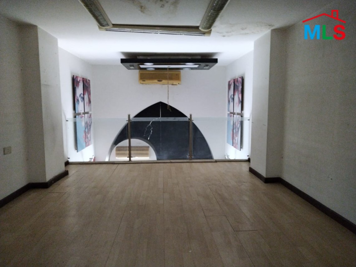 65 SQM Shop For Rent in Souk Jounieh