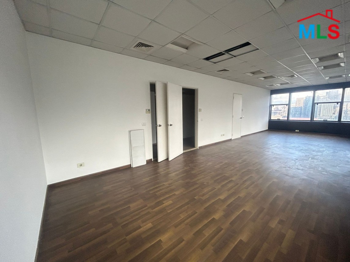 160 SQM Office for Rent in Hamra, Ras Beirut
