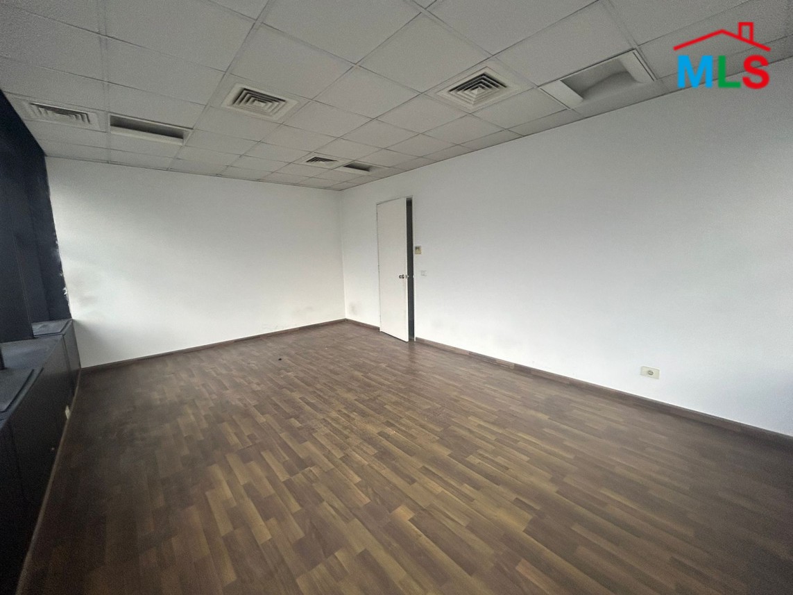 160 SQM Office for Rent in Hamra, Ras Beirut