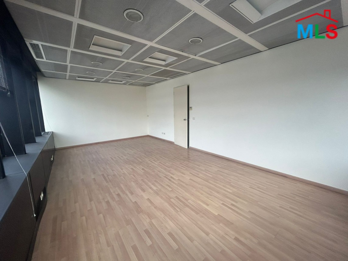 70 SQM Office for Rent in Hamra, Ras Beirut