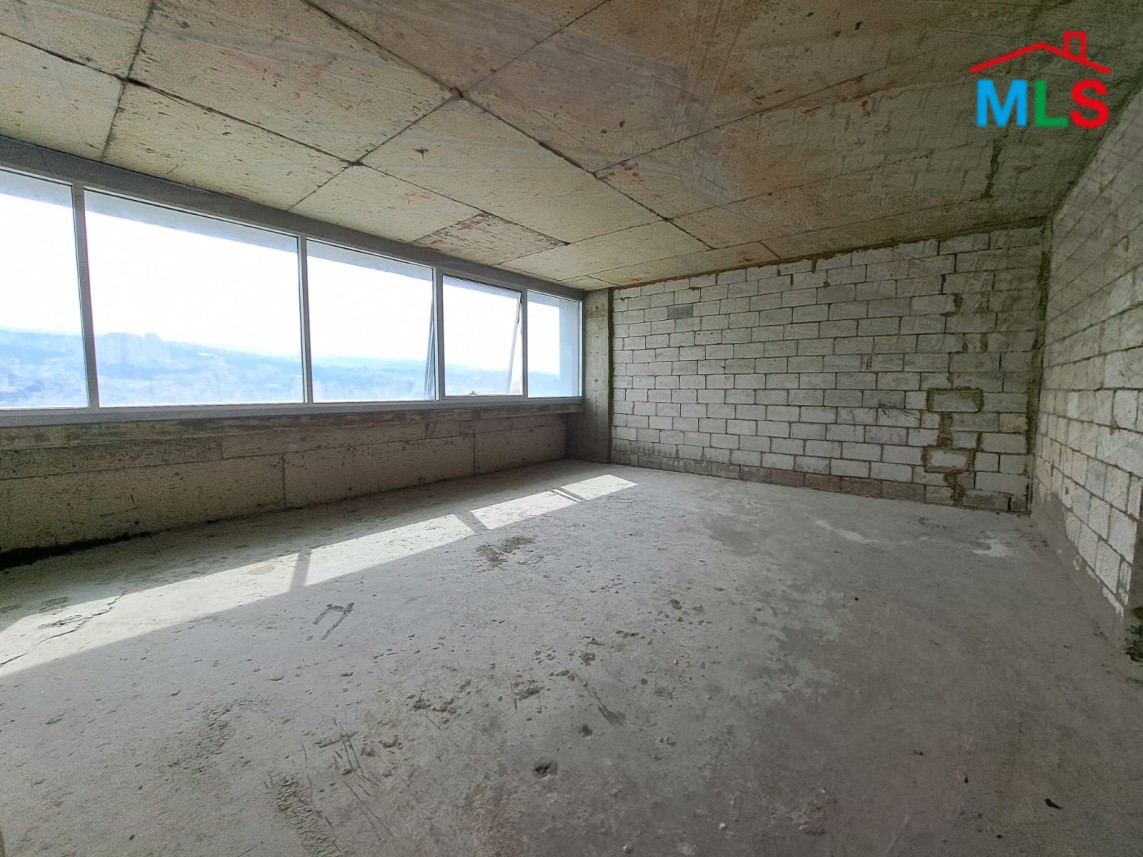 Core And Shell Office for Rent In A Well Known Tower In Dekweneh