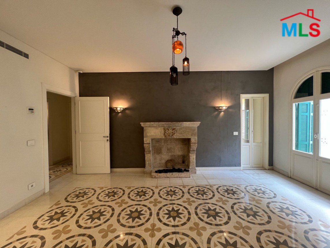 High Ceiling Vintage Apartment for Rent In Achrafieh