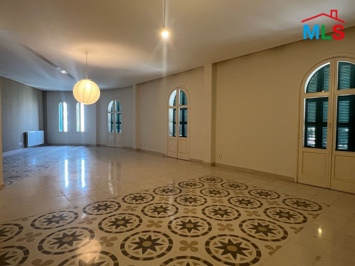 High Ceiling Vintage Apartment for Rent In Achrafieh