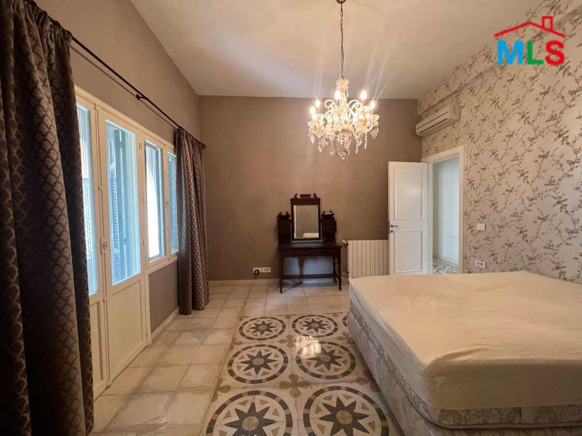 High Ceiling Vintage Apartment for Rent In Achrafieh