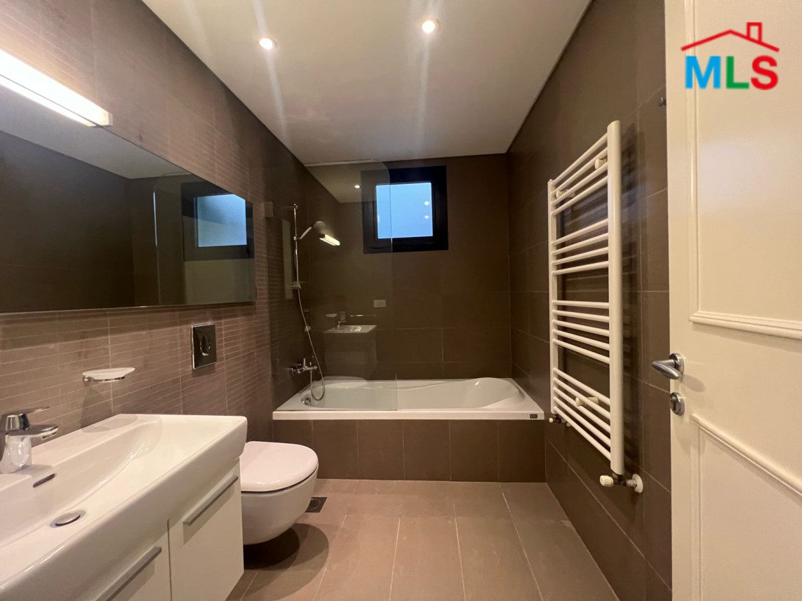 High Ceiling Vintage Apartment for Rent In Achrafieh