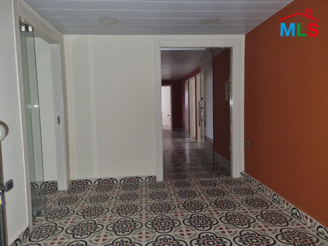 250 SQM Furnished Office for Rent in Verdun, Ras Beirut