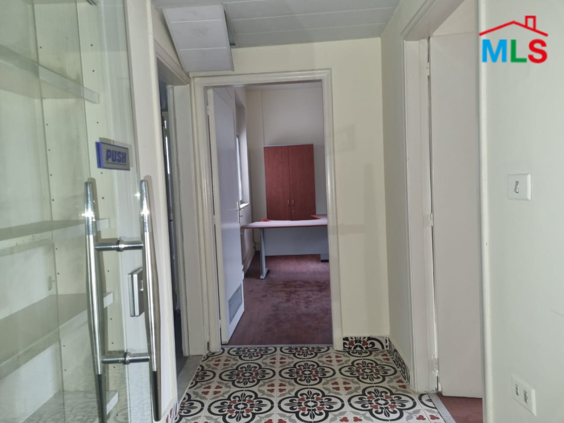 250 SQM Furnished Office for Rent in Verdun, Ras Beirut