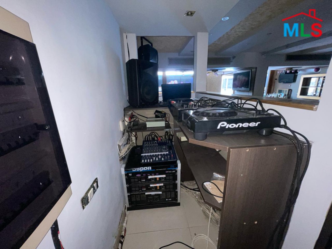 Duplex Shop for Rent in Jbeil