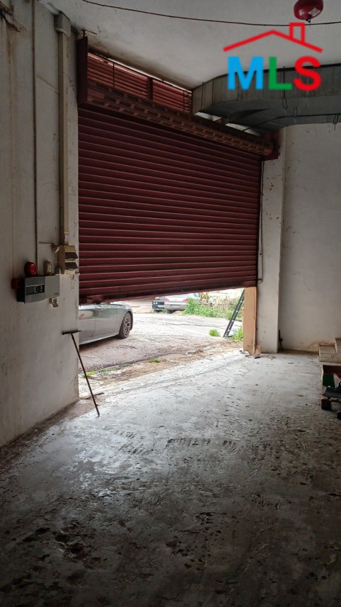 An Open Space Warehouse for Rent in Naccache