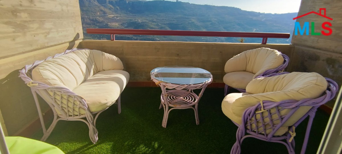 Fully Decorated & Furnished Chalet for Rent In Faraya