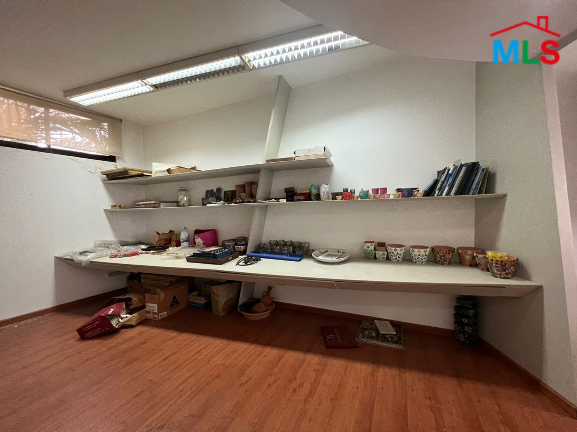 100 SQM Office for Rent in a Central Location in Achrafieh, Sassine