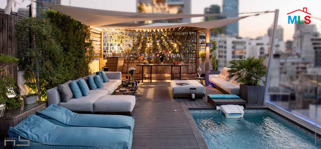 Spacious Luxurious Apartment With Rooftop & Private Pool for Rent in Achrafieh