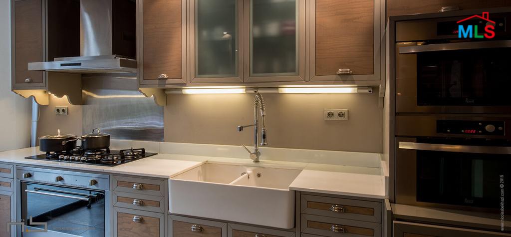 Spacious Luxurious Apartment With Rooftop & Private Pool for Rent in Achrafieh