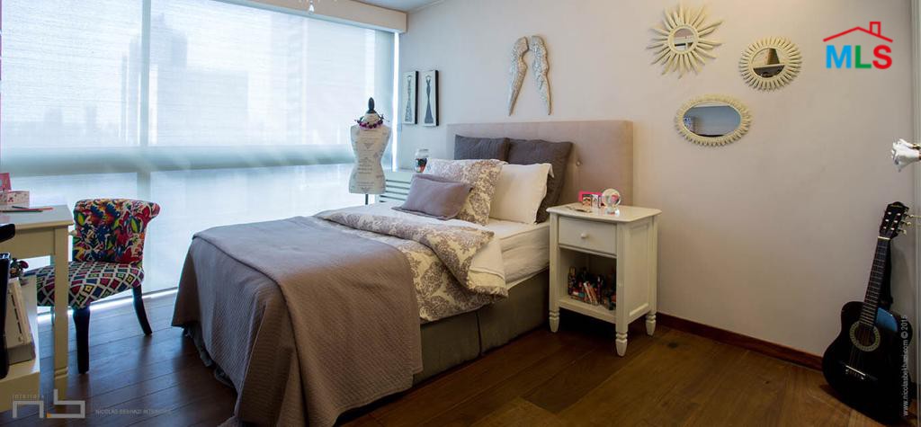 Spacious Luxurious Apartment With Rooftop & Private Pool for Rent in Achrafieh