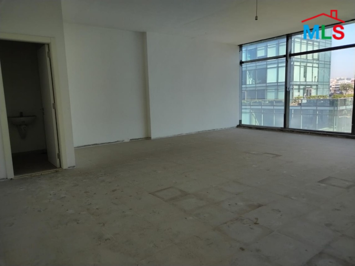 80 SQM office for Rent in Antelias