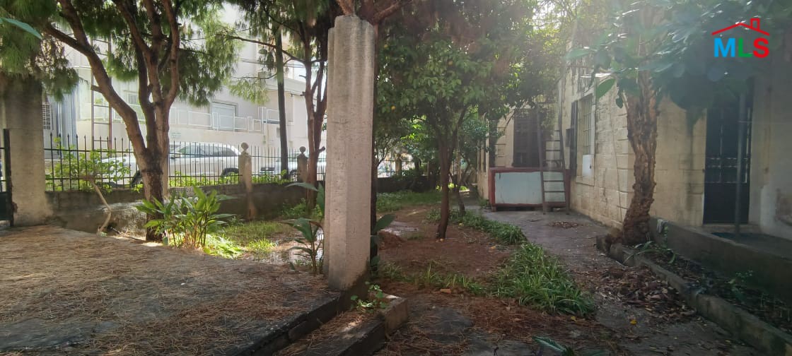 Traditional Old House with Garden for Rent in Jbeil