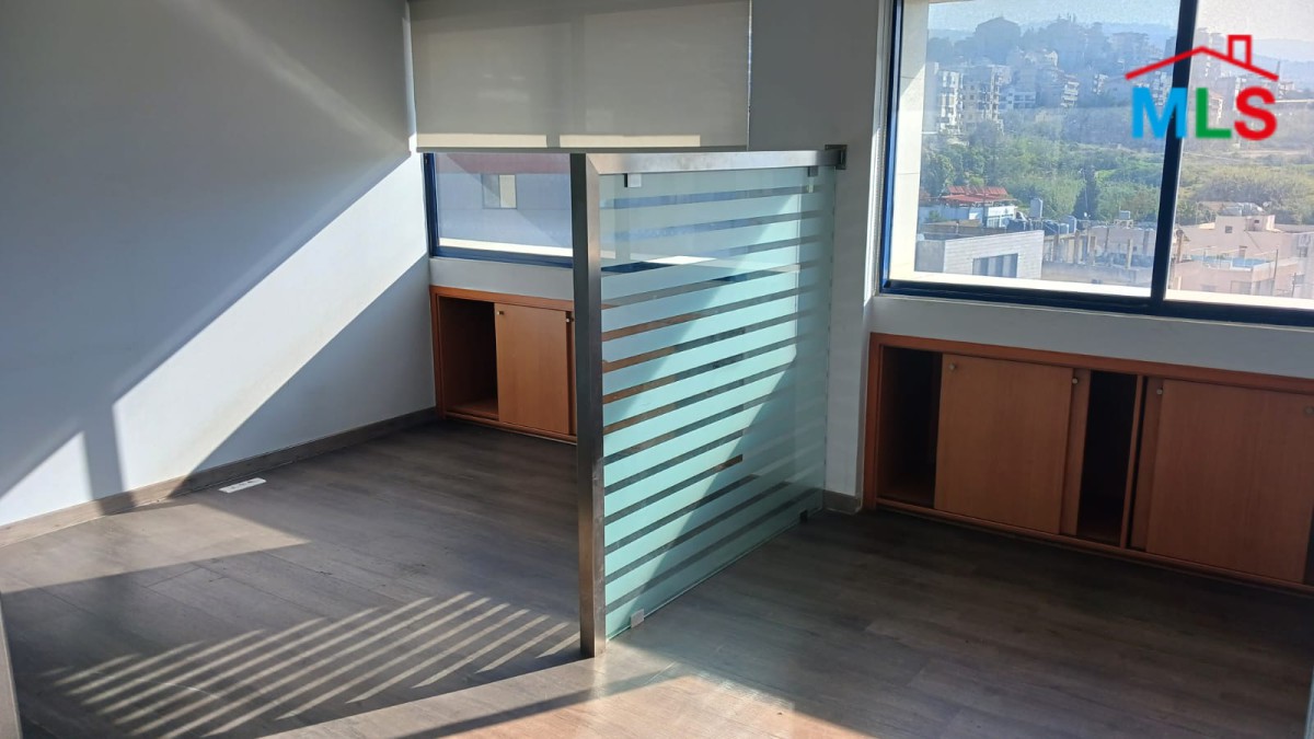 A 220 SQM Office for Rent In Dbayeh