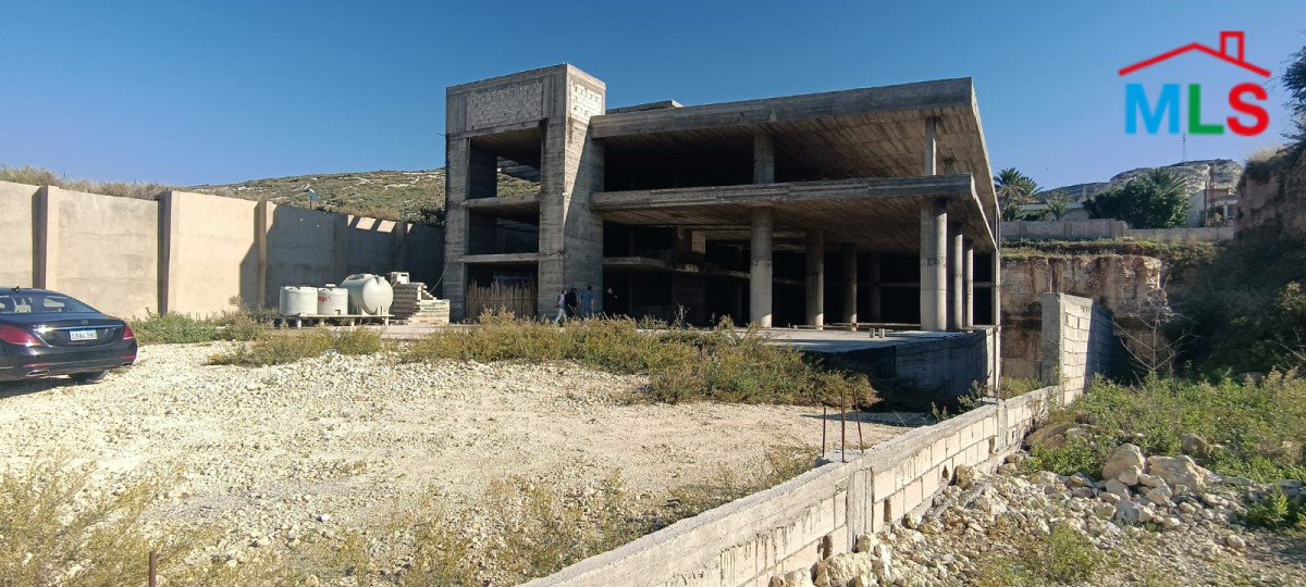 Showroom For Rent In A Prime Location On The Highway Of Chekka-Tripoli