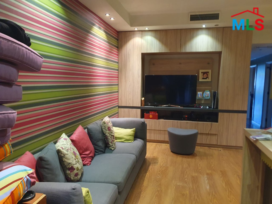 Furnished 4-Bedroom Apartment with Terrace for Rent In Monteverde