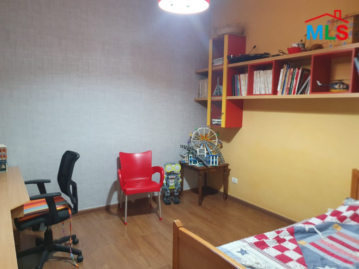 Furnished 4-Bedroom Apartment with Terrace for Rent In Monteverde