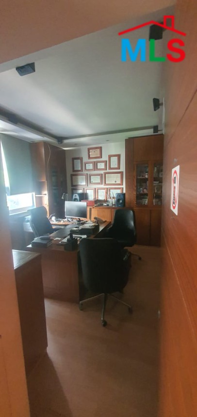 49 SQM Furnished Office for Rent In Hamra, Ras Beirut