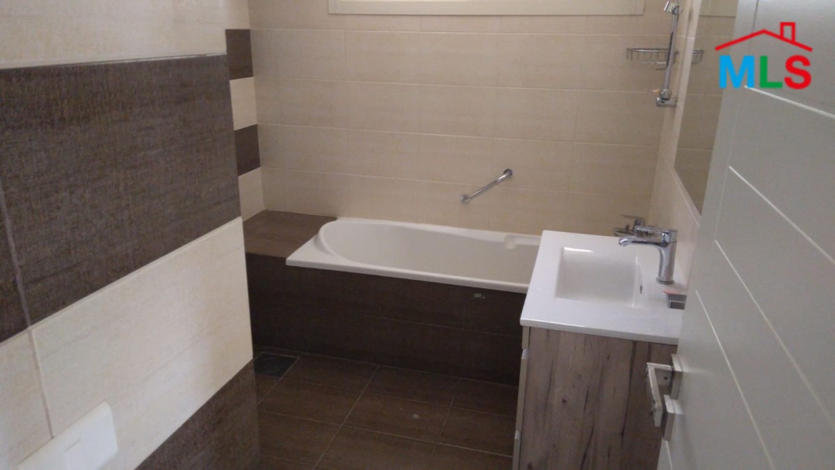 650 SQM Villa With Great Mountain View On A Piece Of Land For Rent In Baabdat