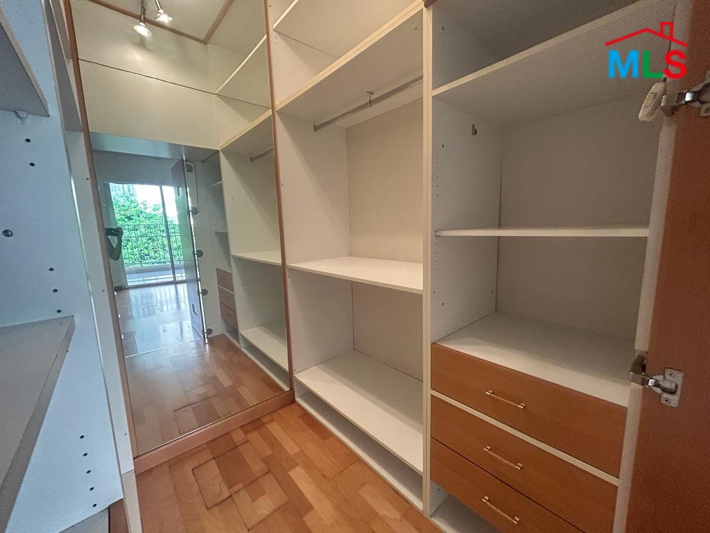 4-Bedroom Apartment for Rent In Clemenceau, Ras Beirut
