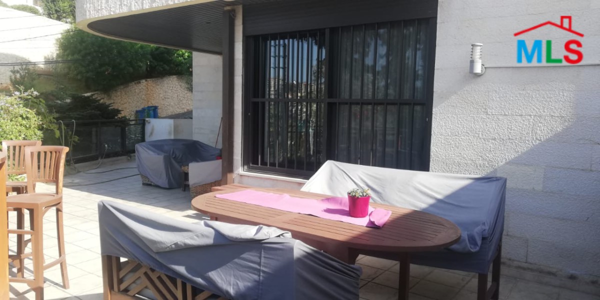 Furnished Appartment with Terrace for Rent in Mtayleb