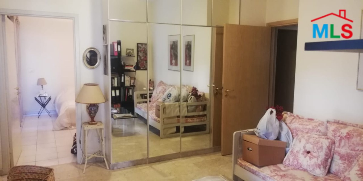Spacious Apartment With Terrace And Garden for Rent In Mtyaleb