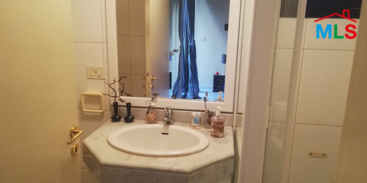 Spacious Apartment With Terrace And Garden for Rent In Mtyaleb