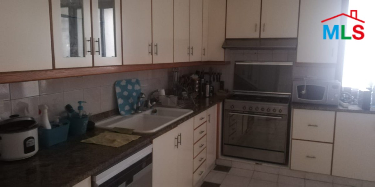 Spacious Apartment With Terrace And Garden for Rent In Mtyaleb