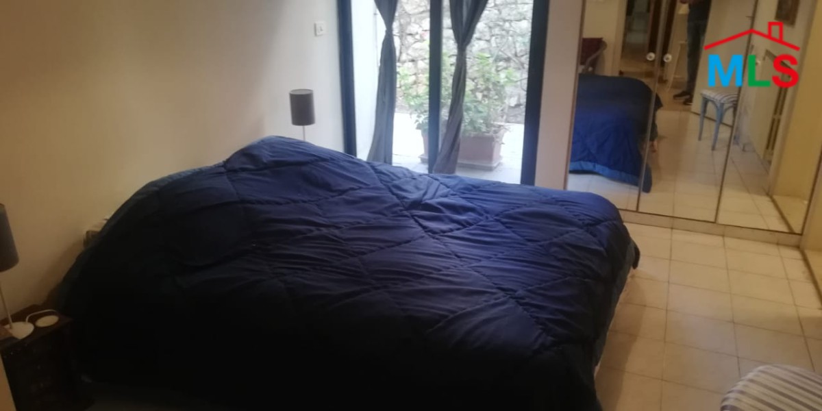 Spacious Apartment With Terrace And Garden for Rent In Mtyaleb