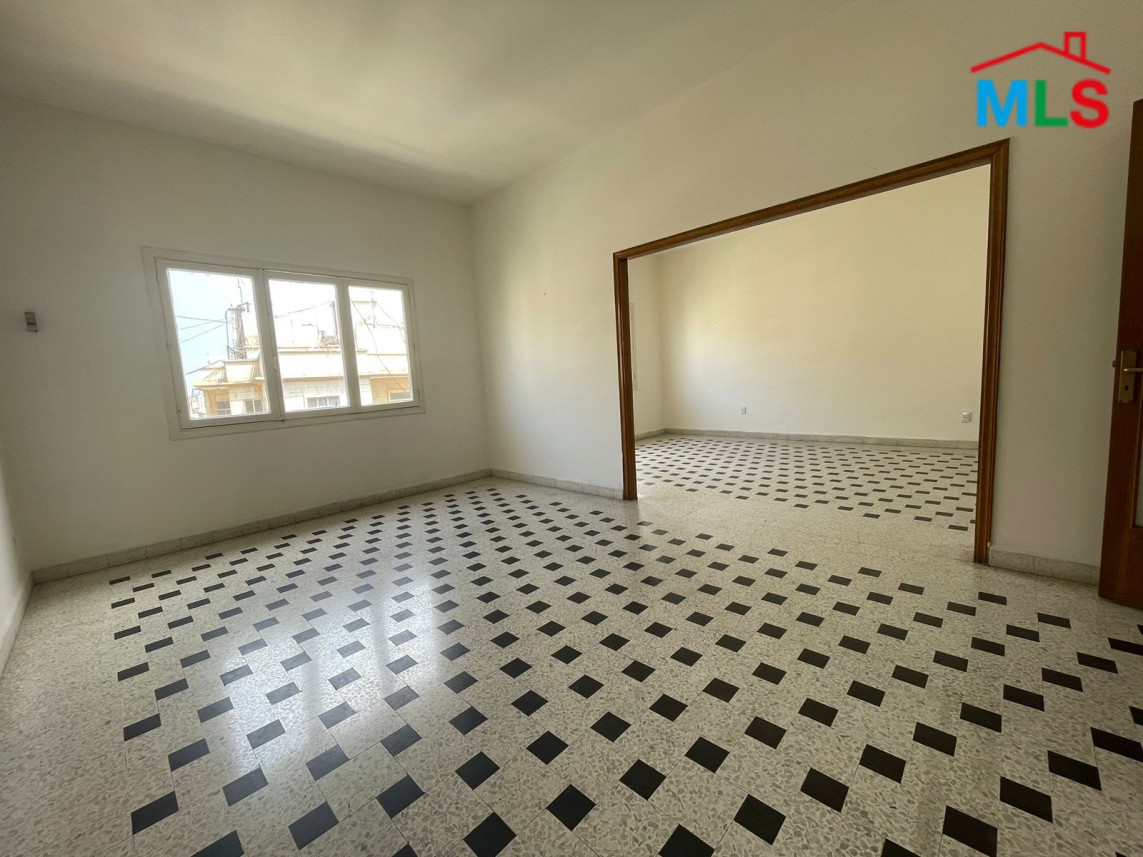 3-Bedroom Apartment for Rent In Achrafieh, Saydeh