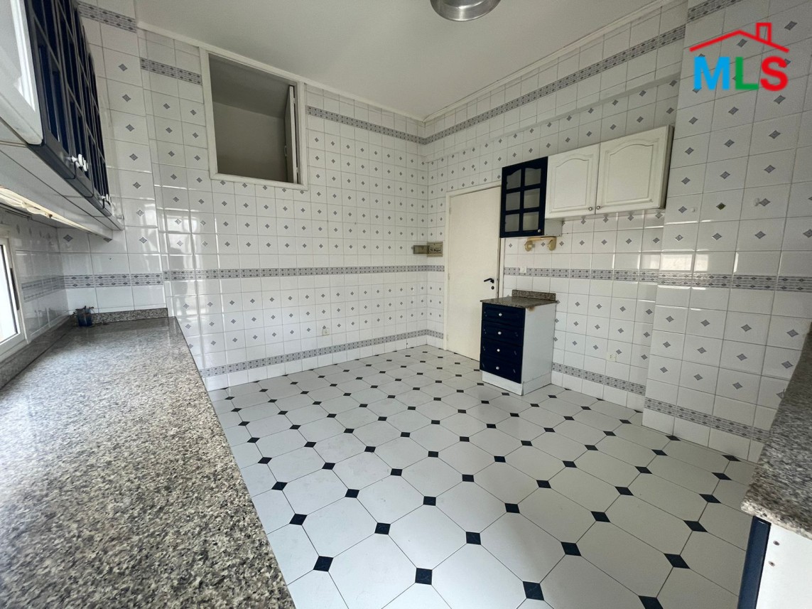 3-Bedroom Apartment for Rent In Achrafieh, Saydeh
